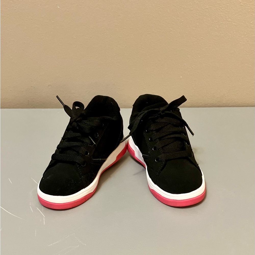 Heelys Girl's Propel 2.0 Sneaker, Black/Pink - Size 13C (EUC)